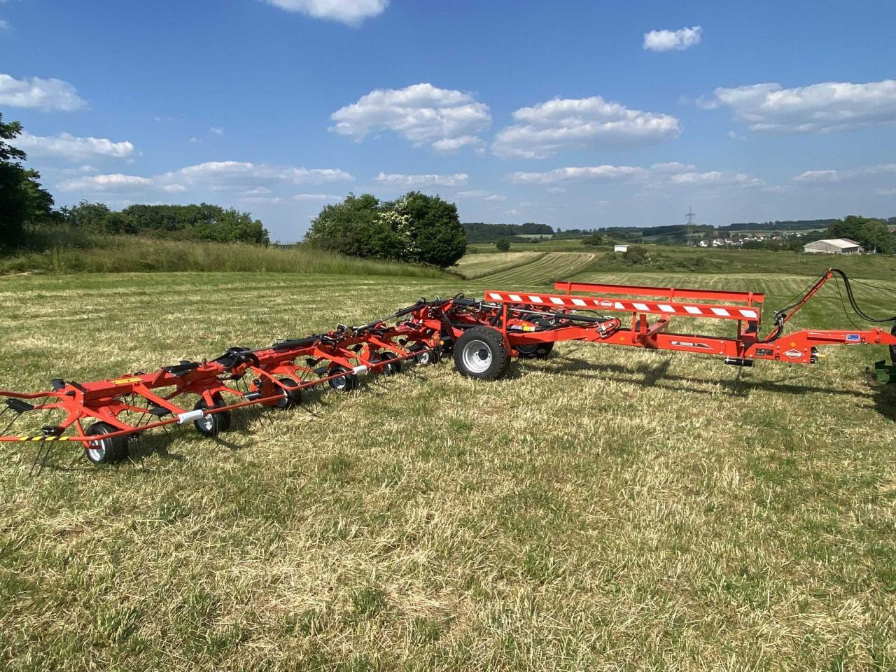 Kuhn GF13003T - Høyvender: bilde 1 Kuhn GF13003T - Høyvender: bilde 1