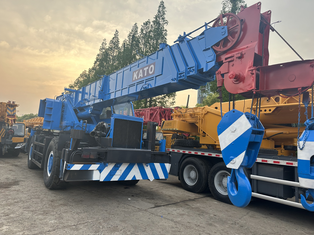 KATO KR500H SS500 KR50H 50 Ton rough terrain crane - Røff terreng kran: bilde 1 KATO KR500H SS500 KR50H 50 Ton rough terrain crane - Røff terreng kran: bilde 1