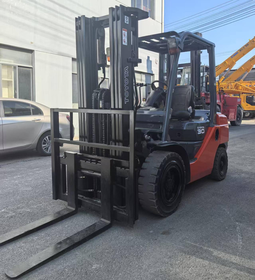 TOYOTA 8FD30 7FD30 FD50 FD100 Japan original 2.5ton 3Ton 3.5ton 5ton 7T 10t Used Diesel Forklift - Dieseltruck: bilde 3 TOYOTA 8FD30 7FD30 FD50 FD100 Japan original 2.5ton 3Ton 3.5ton 5ton 7T 10t Used Diesel Forklift - Dieseltruck: bilde 3