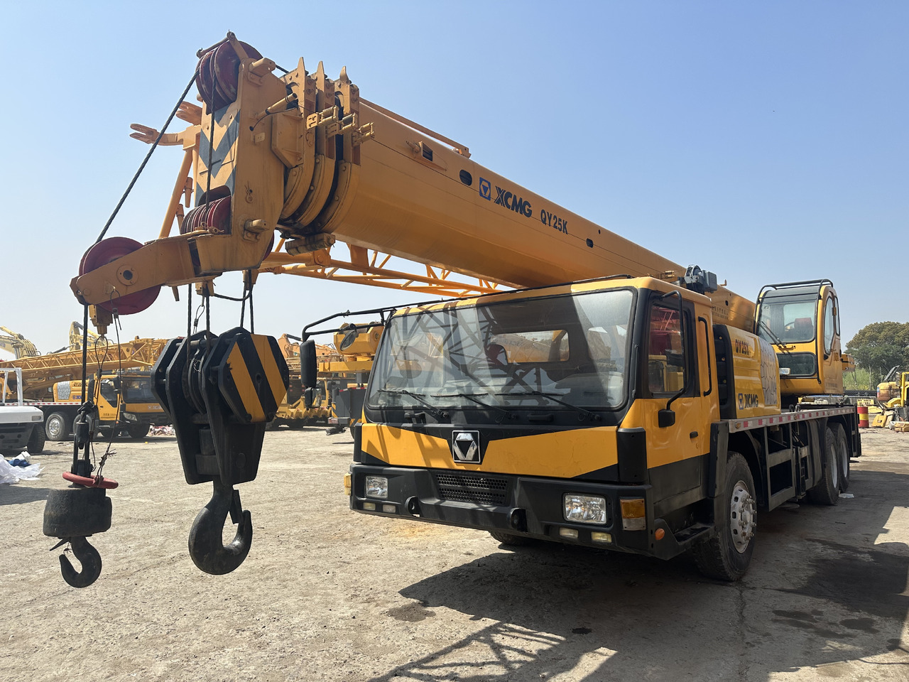 XCMG QY25K 25 ton truck crane - Mobilkran: bilde 1 XCMG QY25K 25 ton truck crane - Mobilkran: bilde 1