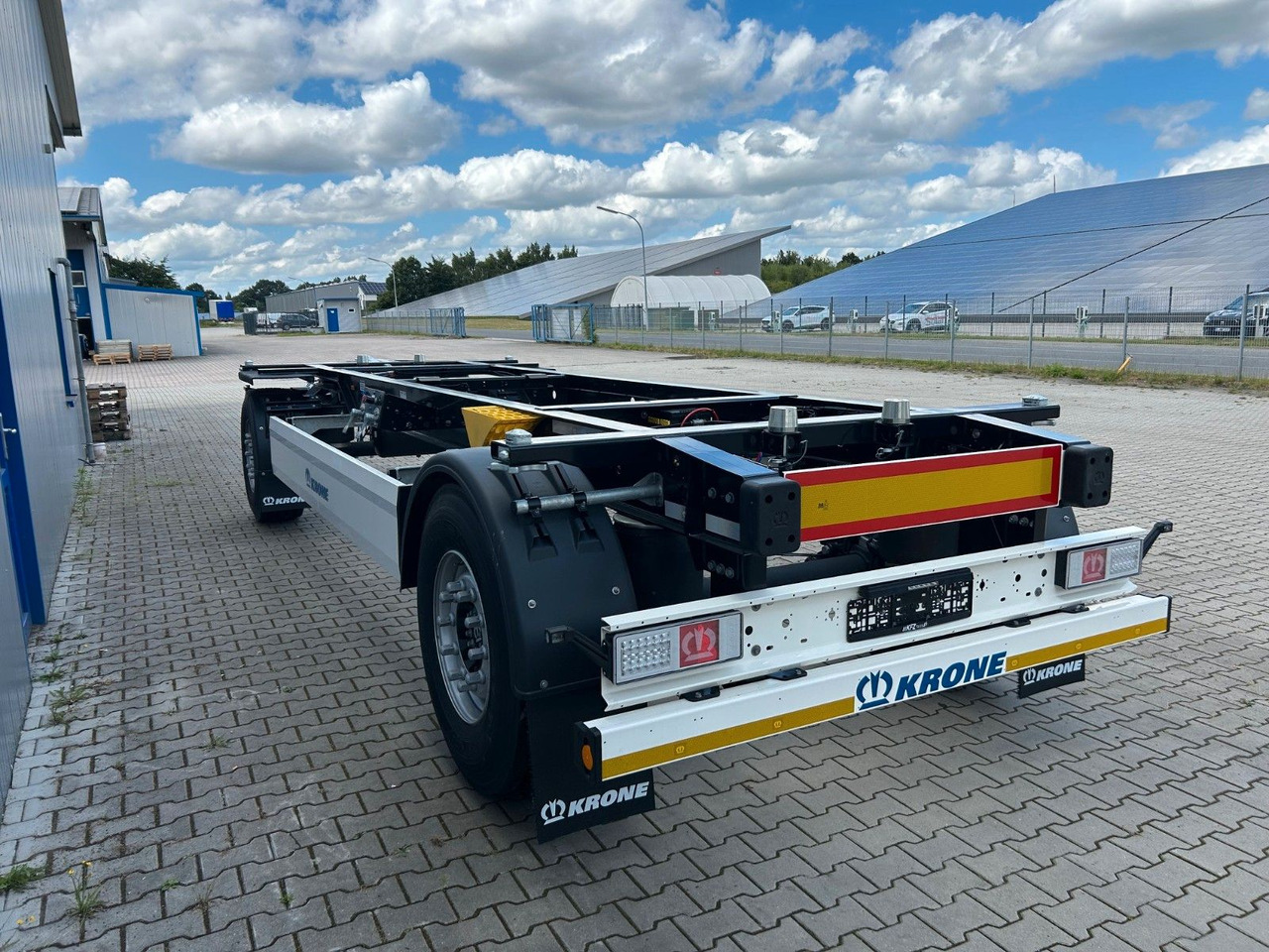 Krone AZW 18 eL3B9 22,5" BDF Box Carrier Neufahrzeug - Container-transport/ Vekselflak tilhenger: bilde 4 Krone AZW 18 eL3B9 22,5" BDF Box Carrier Neufahrzeug - Container-transport/ Vekselflak tilhenger: bilde 4