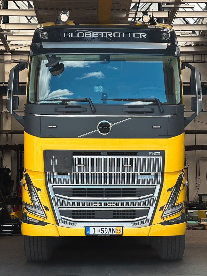Volvo FH 16 NEW T-REX on Volvo FH16 84R 700HP E6E - Bergingsbil: bilde 4 Volvo FH 16 NEW T-REX on Volvo FH16 84R 700HP E6E - Bergingsbil: bilde 4