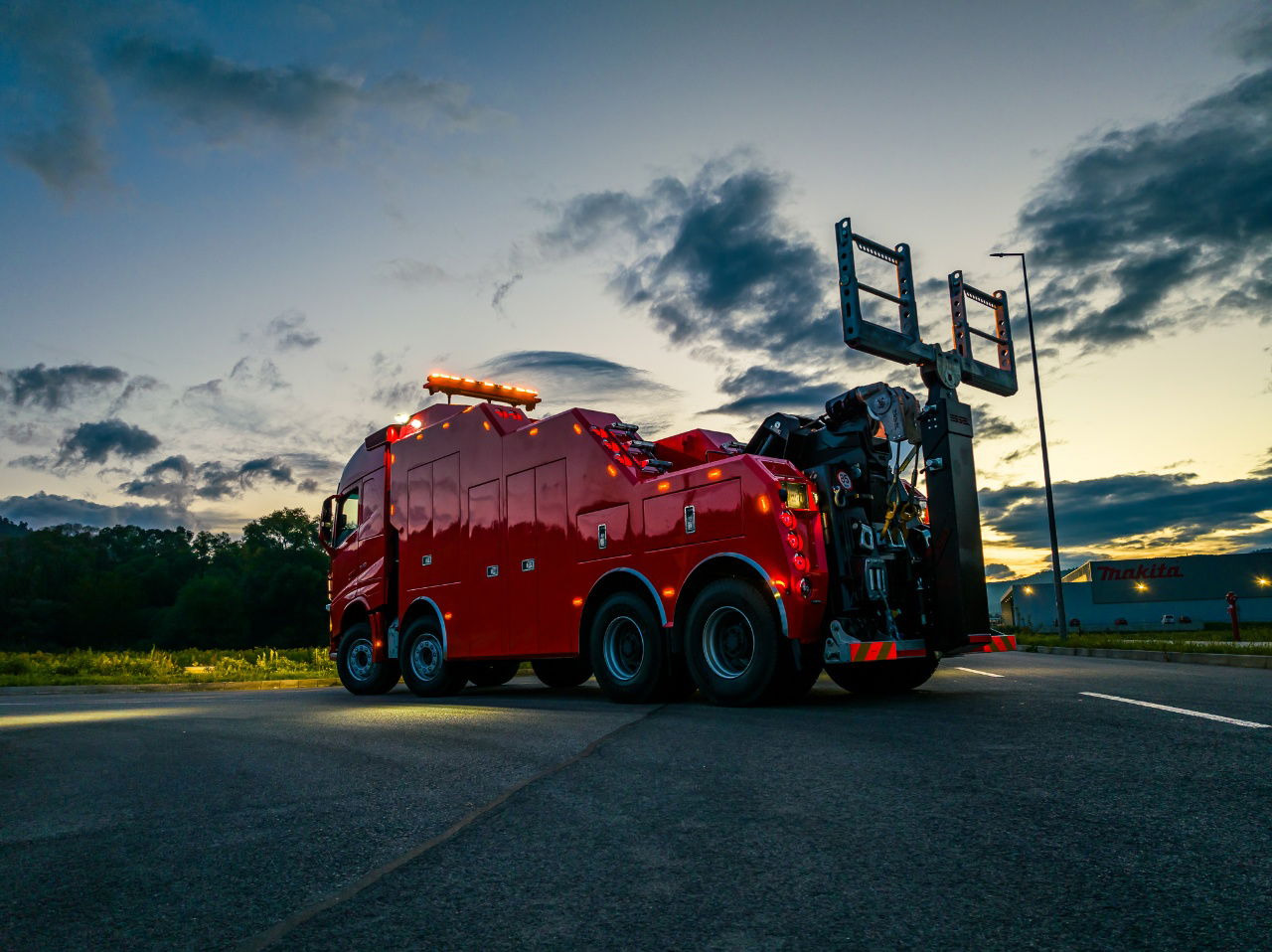 Volvo FH NEW ER4120 5 winches T-REX Volvo FH 540 8x4 WB6,0 White or RED - Bergingsbil: bilde 4 Volvo FH NEW ER4120 5 winches T-REX Volvo FH 540 8x4 WB6,0 White or RED - Bergingsbil: bilde 4
