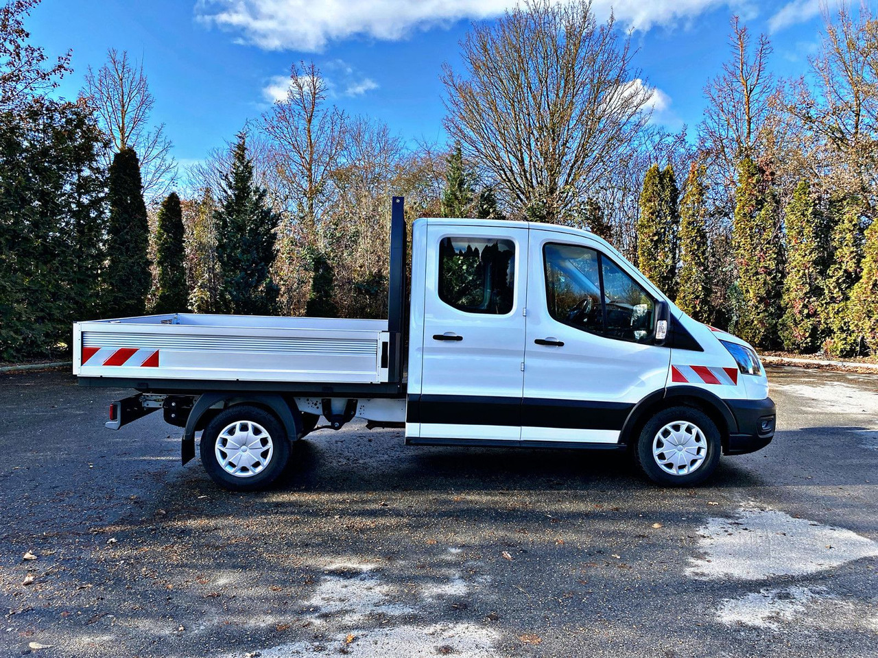Ford Pritsche 350L2 DoKa|Trend|Garantie bis 08.27|19% - Varebil med plan, Varebil med dobbelt førerhus: bilde 2 Ford Pritsche 350L2 DoKa|Trend|Garantie bis 08.27|19% - Varebil med plan, Varebil med dobbelt førerhus: bilde 2