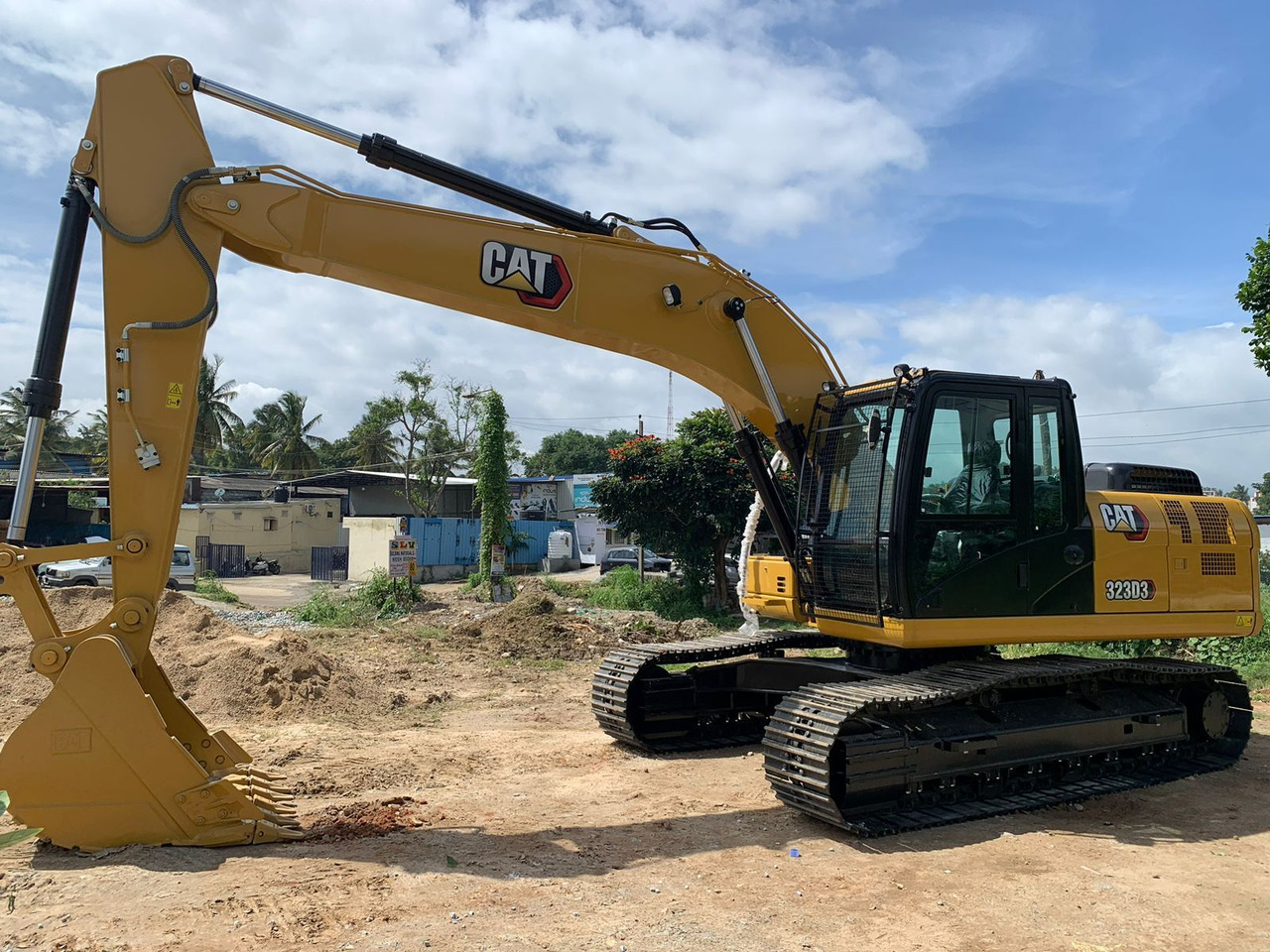 New Caterpillar 323D3 tracked excavator - Beltegraver: bilde 1 New Caterpillar 323D3 tracked excavator - Beltegraver: bilde 1