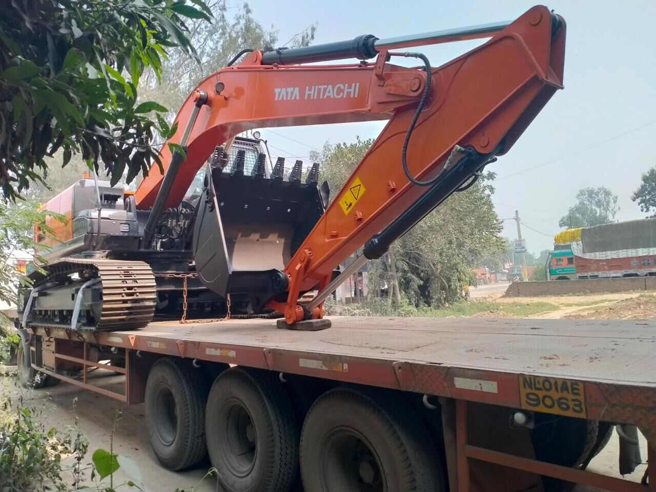 New Hitachi ZX220 LC tracked excavator - Beltegraver: bilde 5 New Hitachi ZX220 LC tracked excavator - Beltegraver: bilde 5