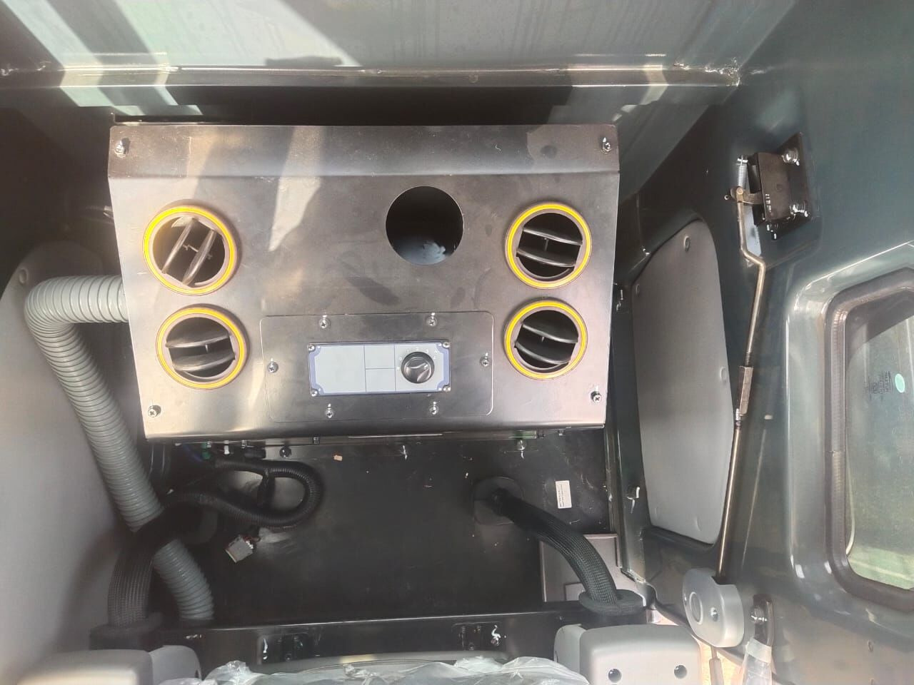 New Hyundai R210 tracked excavator - Beltegraver: bilde 3 New Hyundai R210 tracked excavator - Beltegraver: bilde 3