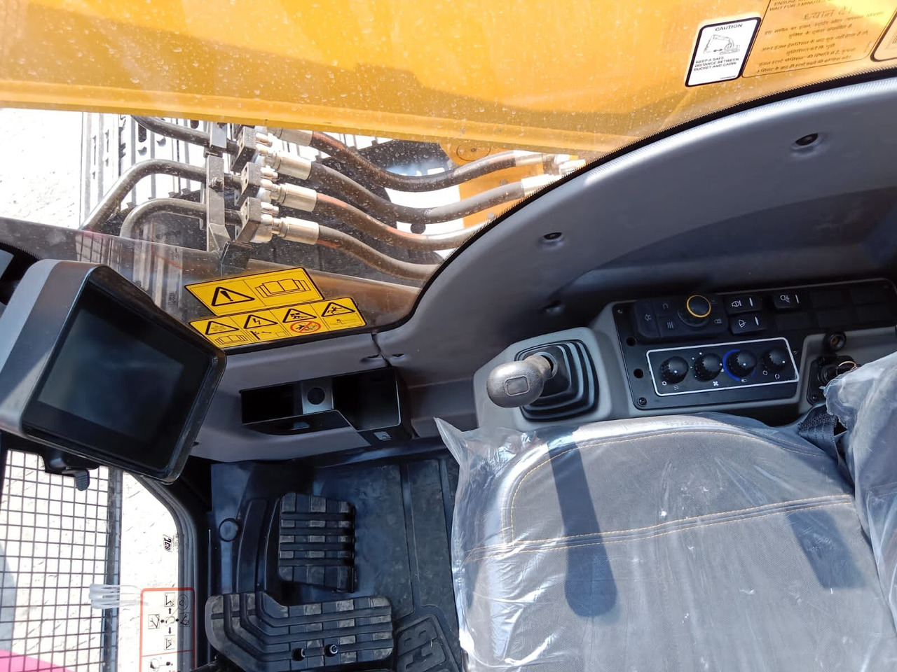 New JCB JS 200 tracked excavator - Beltegraver: bilde 5 New JCB JS 200 tracked excavator - Beltegraver: bilde 5