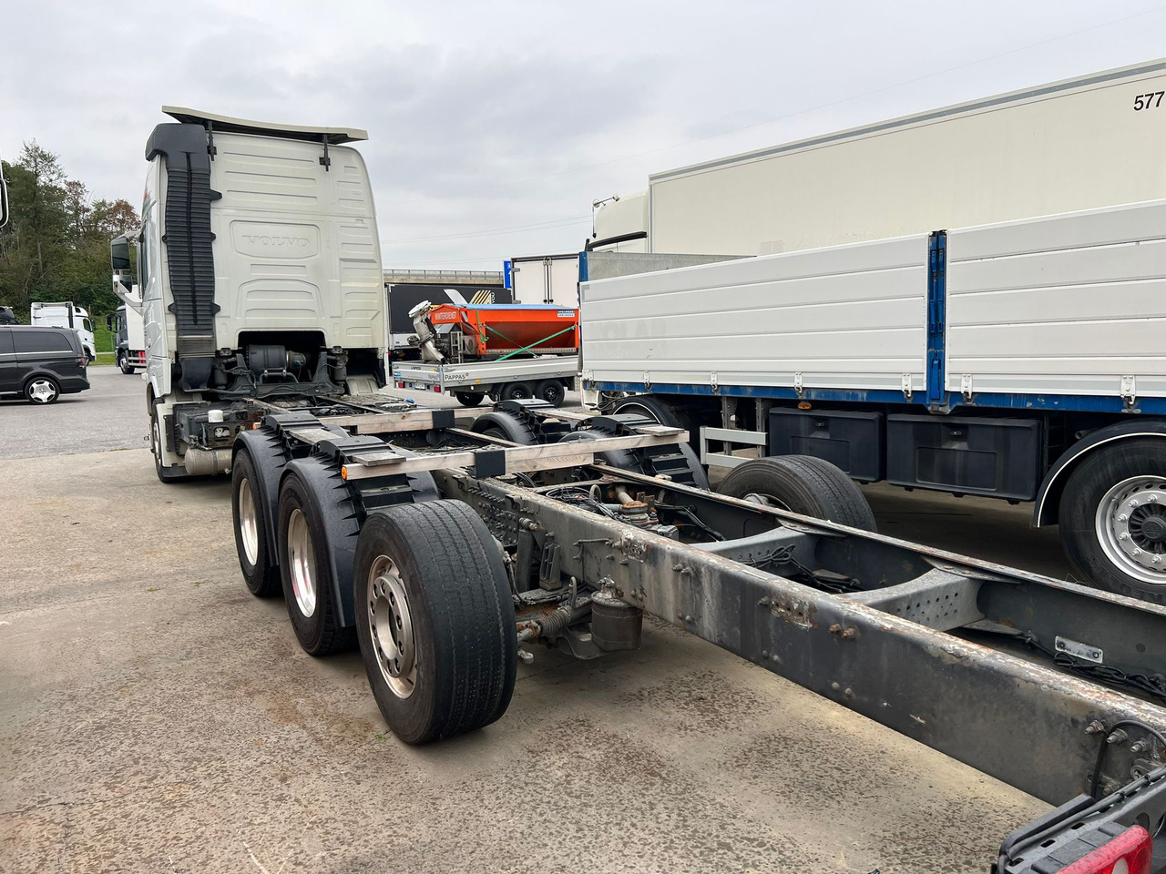VOLVO FH 540 8x4 Fahrgestell - Chassis lastebil: bilde 3 VOLVO FH 540 8x4 Fahrgestell - Chassis lastebil: bilde 3