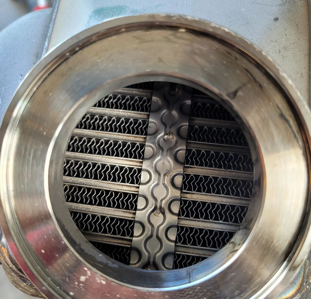 CHŁODNICA EGR VOLVO FH4 FH5 ORYGINAŁ 21944868 CHWALIM116 - EGR-kjøler for Lastebil: bilde 4 CHŁODNICA EGR VOLVO FH4 FH5 ORYGINAŁ 21944868 CHWALIM116 - EGR-kjøler for Lastebil: bilde 4