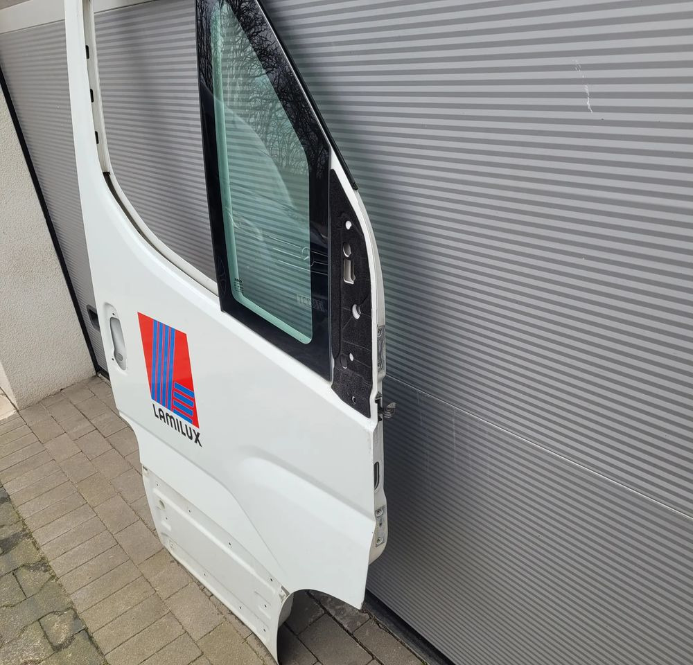 DRZWI IVECO DAILY NM RH. LUB LH. CANA ZA SZT. CHWALIM116 - Dør og deler for Varebil: bilde 3 DRZWI IVECO DAILY NM RH. LUB LH. CANA ZA SZT. CHWALIM116 - Dør og deler for Varebil: bilde 3