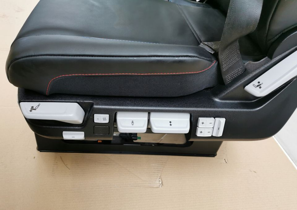 FOTEL KIEROWCY RANAULT RANGE T GAMA NOWY ORYGINAŁ - Sete for Lastebil: bilde 3 FOTEL KIEROWCY RANAULT RANGE T GAMA NOWY ORYGINAŁ - Sete for Lastebil: bilde 3