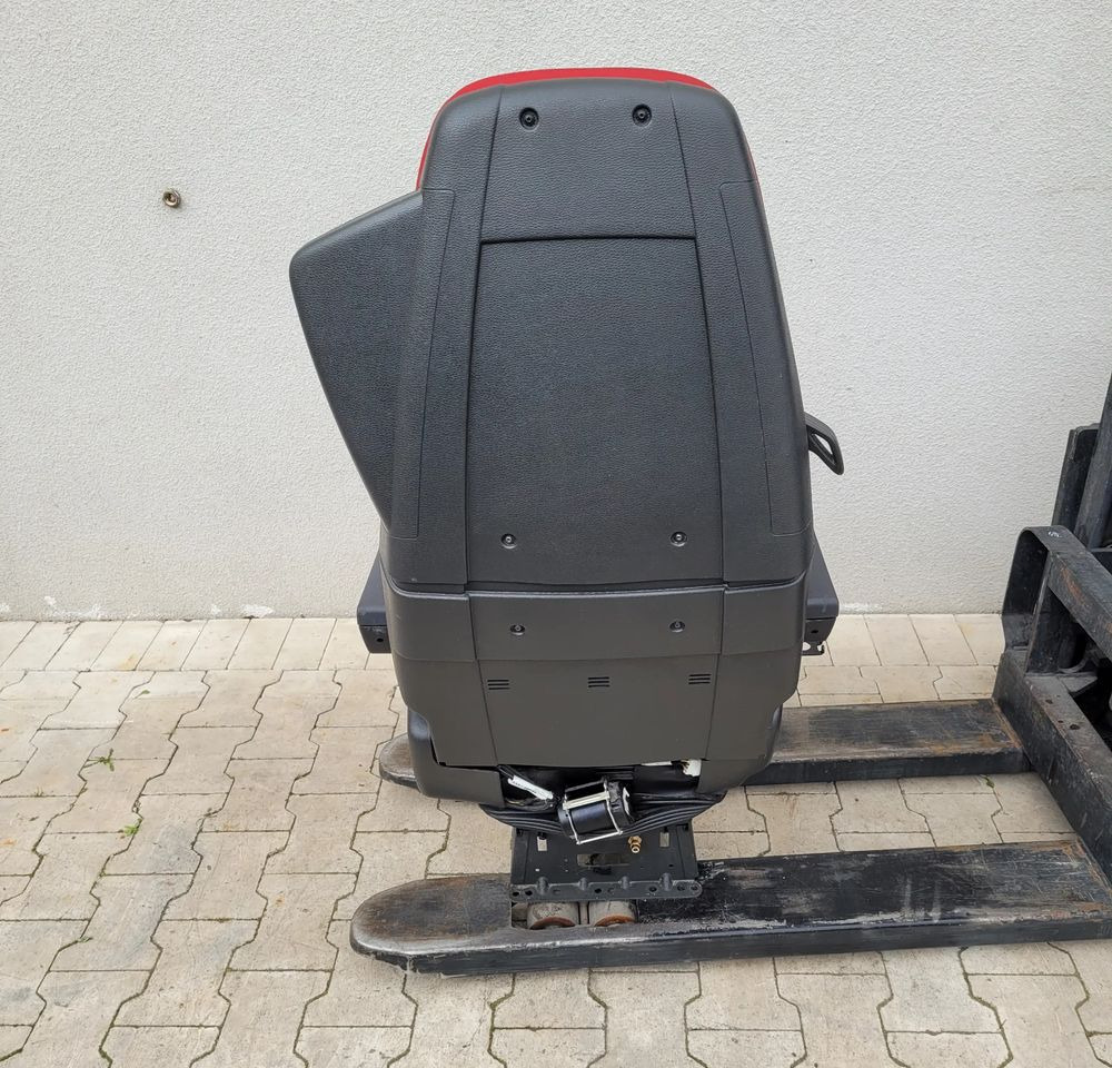 FOTEL KIEROWCY VOLVO FH4 ORYGINAŁ CHWALIM116 - Sete for Lastebil: bilde 4 FOTEL KIEROWCY VOLVO FH4 ORYGINAŁ CHWALIM116 - Sete for Lastebil: bilde 4