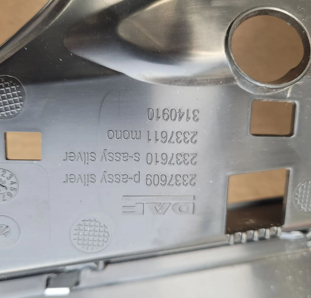 GRILL DAF XG XF NOWY MODEL ORYGINAŁ NOWY 2337609 - Grill for Lastebil: bilde 5 GRILL DAF XG XF NOWY MODEL ORYGINAŁ NOWY 2337609 - Grill for Lastebil: bilde 5