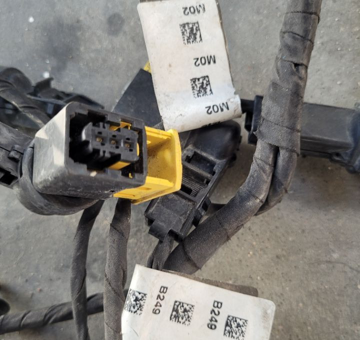 INSTALACJA ZDERZAKA VOLVO FH4 ORYGINAŁ - Elektrisk system for Lastebil: bilde 3 INSTALACJA ZDERZAKA VOLVO FH4 ORYGINAŁ - Elektrisk system for Lastebil: bilde 3