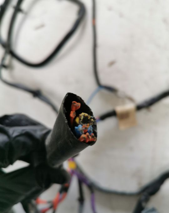 INSTALACJA ZDERZAKA VOLVO FL EURO 6 - Kabel/ Ledninger for Lastebil: bilde 2 INSTALACJA ZDERZAKA VOLVO FL EURO 6 - Kabel/ Ledninger for Lastebil: bilde 2