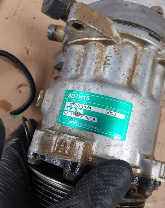 KOMPRESORA KLIMATYZACJA MAN TGS TGX EURO6 - A/C kompressor for Lastebil: bilde 2 KOMPRESORA KLIMATYZACJA MAN TGS TGX EURO6 - A/C kompressor for Lastebil: bilde 2