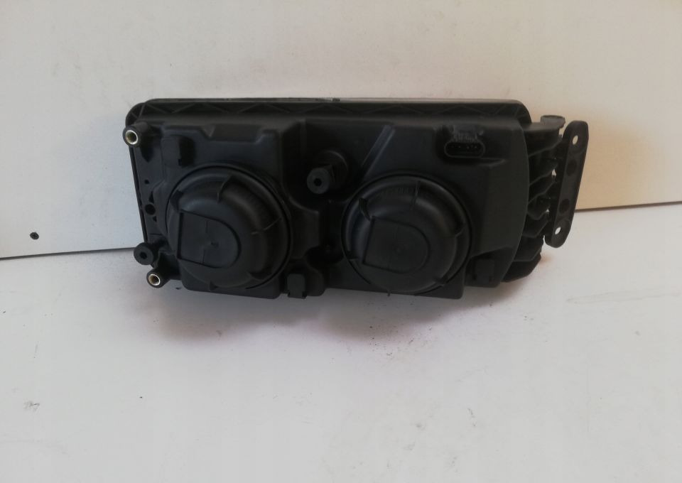 LAMPA IVECO EUROCARGO STRALIS NOWA LIFT LEWA - Frontlys for Lastebil: bilde 2 LAMPA IVECO EUROCARGO STRALIS NOWA LIFT LEWA - Frontlys for Lastebil: bilde 2