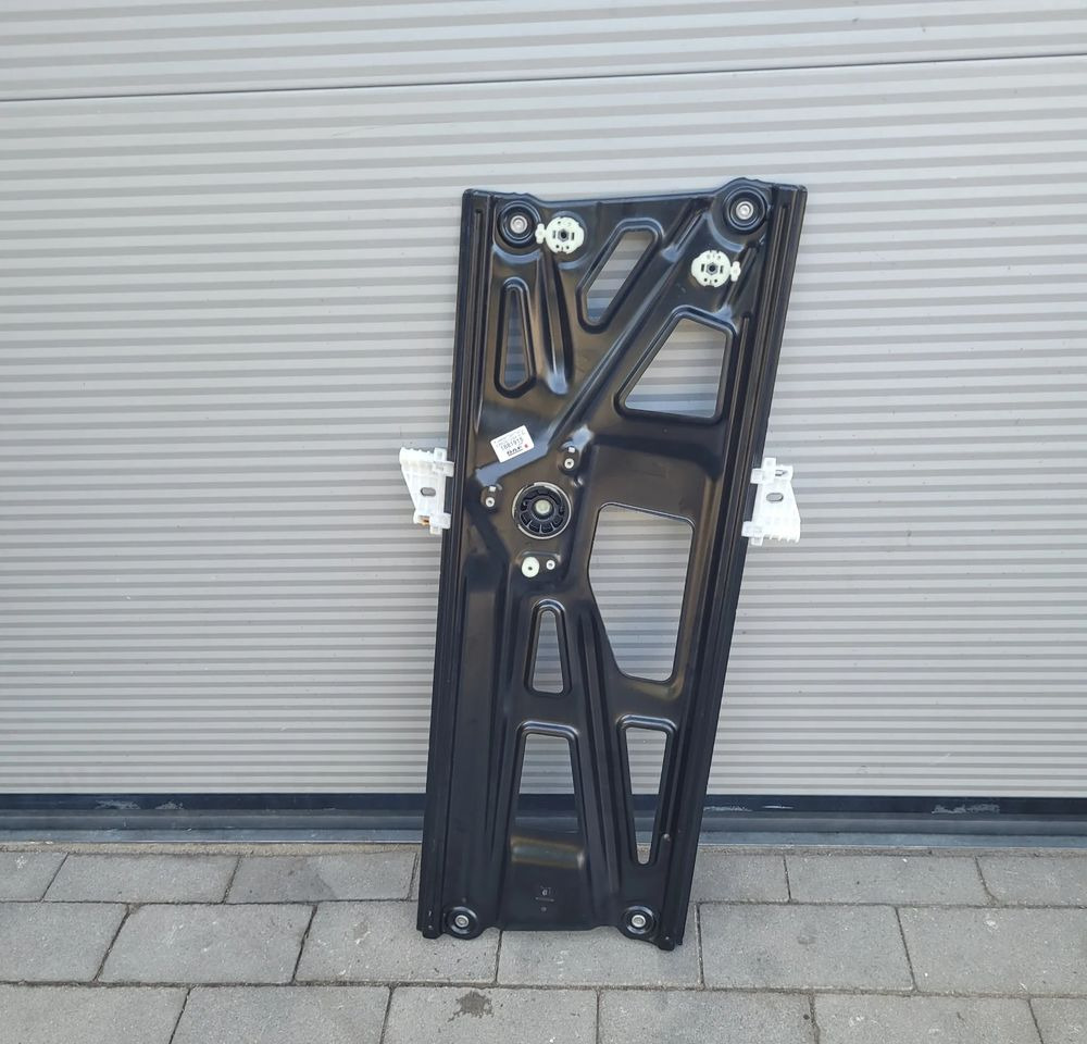 PODNOSNIK SZYBY RH DAF XF 106 OM 1881915 - Vindusheis for Lastebil: bilde 2 PODNOSNIK SZYBY RH DAF XF 106 OM 1881915 - Vindusheis for Lastebil: bilde 2