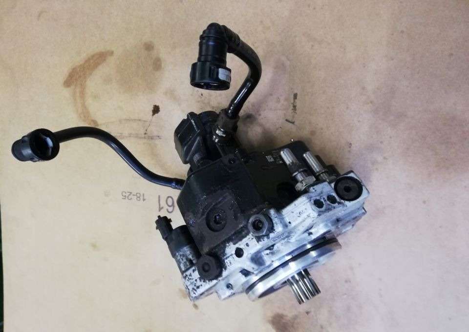 POMPA WTRYSKOWA PALIWA MAN TGX tgs 51.11103-7792 - Drivstoffpumpe for Lastebil: bilde 1 POMPA WTRYSKOWA PALIWA MAN TGX tgs 51.11103-7792 - Drivstoffpumpe for Lastebil: bilde 1