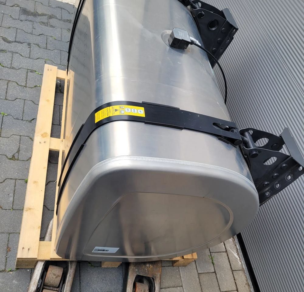 ZBIORNIK PALIWA VOLVO FH4 FH5 GAMA 140X70X70CM 21516453 570L CHWALIM116 - Drivstofftank for Lastebil: bilde 3 ZBIORNIK PALIWA VOLVO FH4 FH5 GAMA 140X70X70CM 21516453 570L CHWALIM116 - Drivstofftank for Lastebil: bilde 3