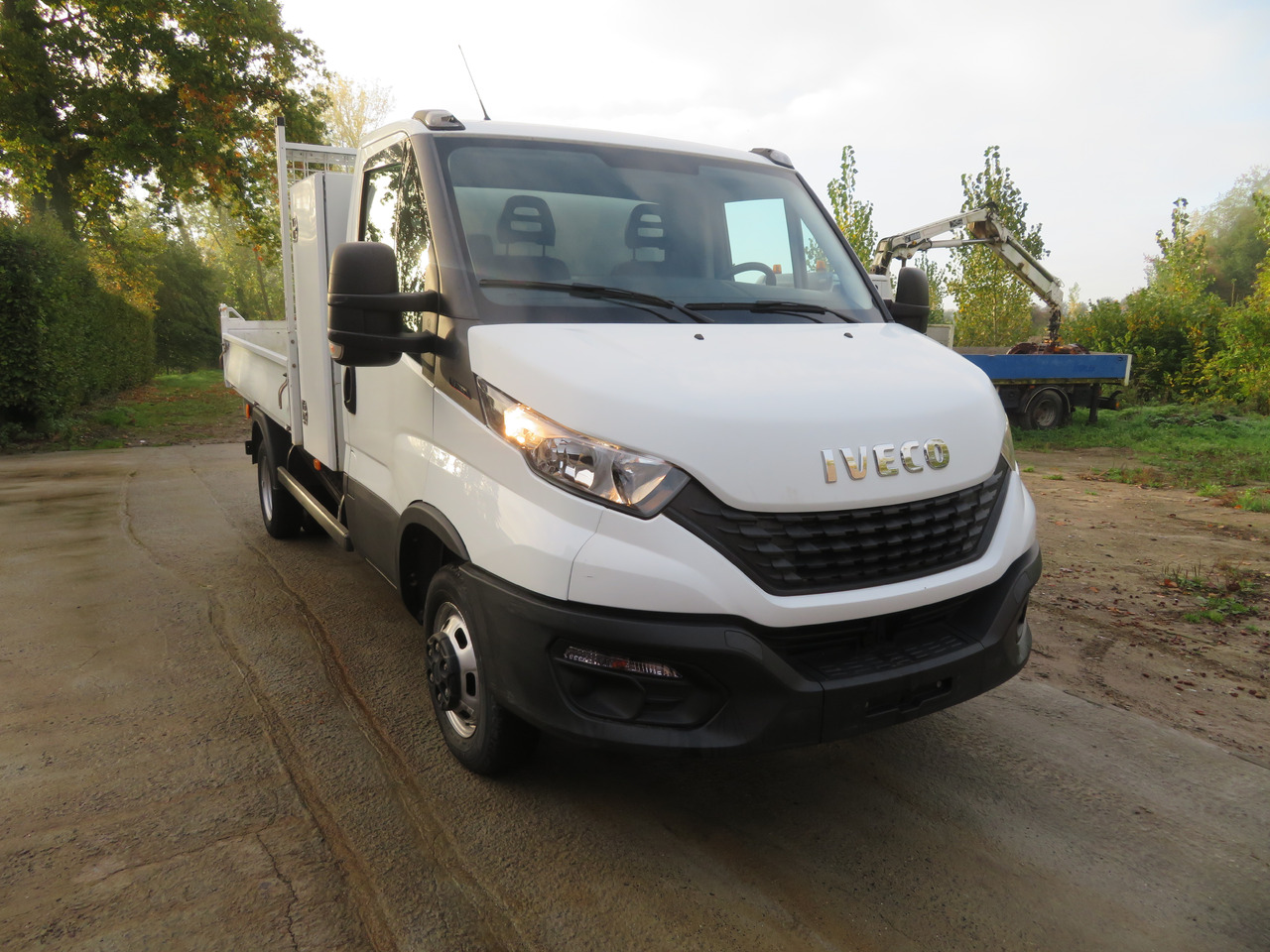 Iveco Daily 35C16 3.0 - L2 - Kipper - Varebil med tipp: bilde 1 Iveco Daily 35C16 3.0 - L2 - Kipper - Varebil med tipp: bilde 1