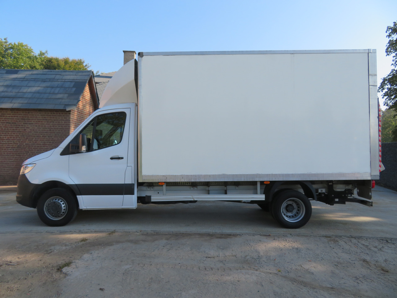 Mercedes-Benz Sprinter - 515cdi 8G-Tronic - bak klep - Varebil med skap: bilde 4 Mercedes-Benz Sprinter - 515cdi 8G-Tronic - bak klep - Varebil med skap: bilde 4