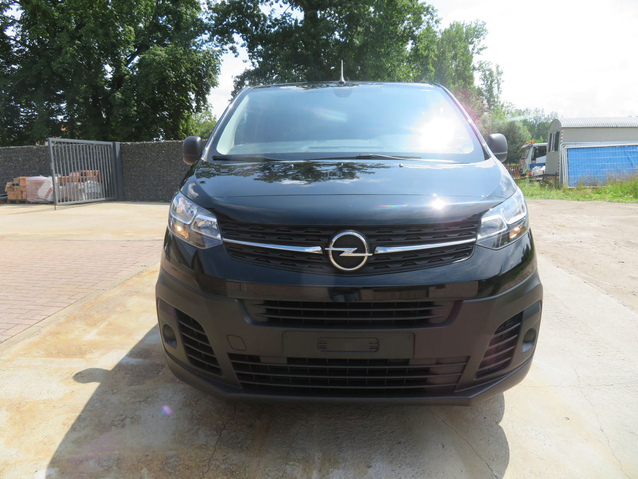 OPEL Vivaro Edition 2.0 Turbo - L2H1 - Små varebil: bilde 2 OPEL Vivaro Edition 2.0 Turbo - L2H1 - Små varebil: bilde 2