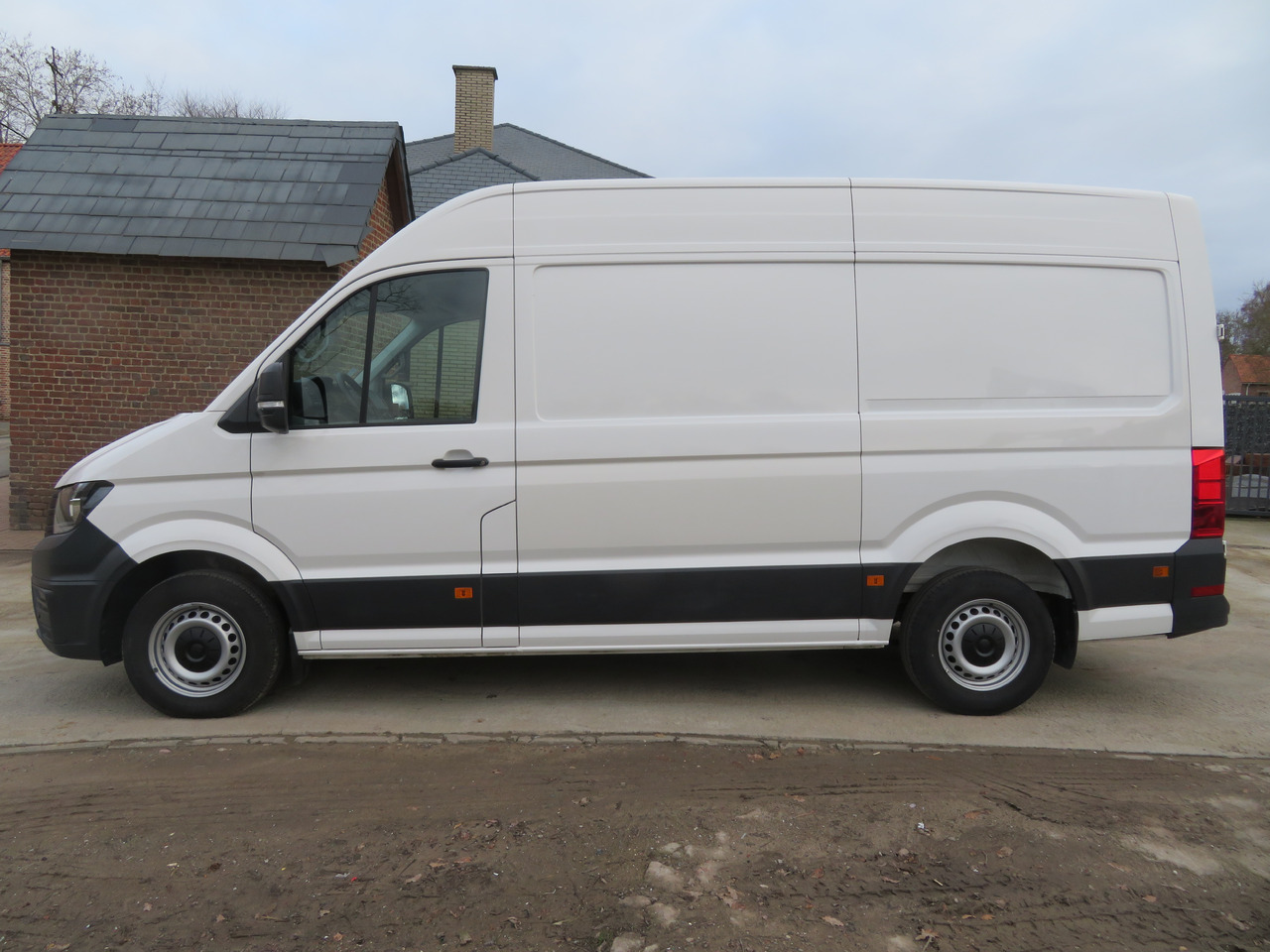 Volkswagen Crafter 2.0 CR TDi L3H3 - Kassebil: bilde 4 Volkswagen Crafter 2.0 CR TDi L3H3 - Kassebil: bilde 4