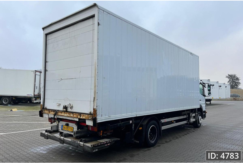Mercedes-Benz Atego 1218 Day Cab, Euro 5, BDF / EPS automatic / standklima / DHOLLANDIA 2000KG - Container-transport/ Vekselflak lastebil: bilde 3 Mercedes-Benz Atego 1218 Day Cab, Euro 5, BDF / EPS automatic / standklima / DHOLLANDIA 2000KG - Container-transport/ Vekselflak lastebil: bilde 3