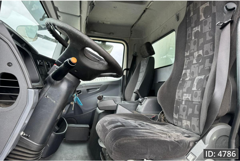 Mercedes-Benz Atego 1318 Day Cab, Euro 5, BDF / EPS automatic / DHOLLANDIA 2000KG - Container-transport/ Vekselflak lastebil: bilde 5 Mercedes-Benz Atego 1318 Day Cab, Euro 5, BDF / EPS automatic / DHOLLANDIA 2000KG - Container-transport/ Vekselflak lastebil: bilde 5