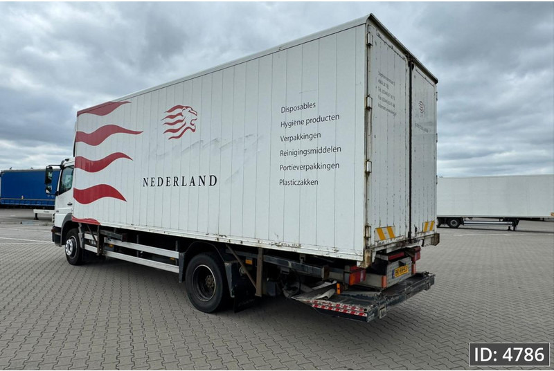 Mercedes-Benz Atego 1318 Day Cab, Euro 5, BDF / EPS automatic / DHOLLANDIA 2000KG - Container-transport/ Vekselflak lastebil: bilde 2 Mercedes-Benz Atego 1318 Day Cab, Euro 5, BDF / EPS automatic / DHOLLANDIA 2000KG - Container-transport/ Vekselflak lastebil: bilde 2