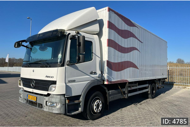 Mercedes-Benz Atego 1318 Day Cab, Euro 5, BDF / EPS automatic / DHOLLANDIA 2000KG - Container-transport/ Vekselflak lastebil: bilde 1 Mercedes-Benz Atego 1318 Day Cab, Euro 5, BDF / EPS automatic / DHOLLANDIA 2000KG - Container-transport/ Vekselflak lastebil: bilde 1