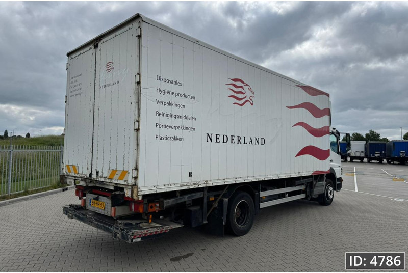 Mercedes-Benz Atego 1318 Day Cab, Euro 5, BDF / EPS automatic / DHOLLANDIA 2000KG - Container-transport/ Vekselflak lastebil: bilde 3 Mercedes-Benz Atego 1318 Day Cab, Euro 5, BDF / EPS automatic / DHOLLANDIA 2000KG - Container-transport/ Vekselflak lastebil: bilde 3