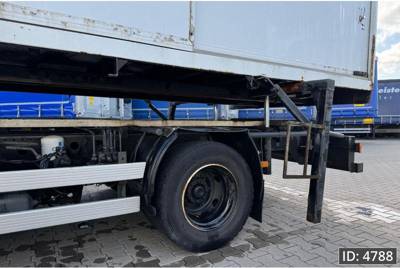Mercedes-Benz Atego 816 Day Cab, Euro 5, BDF / EPS automatic / standklima / Hydraulic system - Container-transport/ Vekselflak lastebil: bilde 5 Mercedes-Benz Atego 816 Day Cab, Euro 5, BDF / EPS automatic / standklima / Hydraulic system - Container-transport/ Vekselflak lastebil: bilde 5