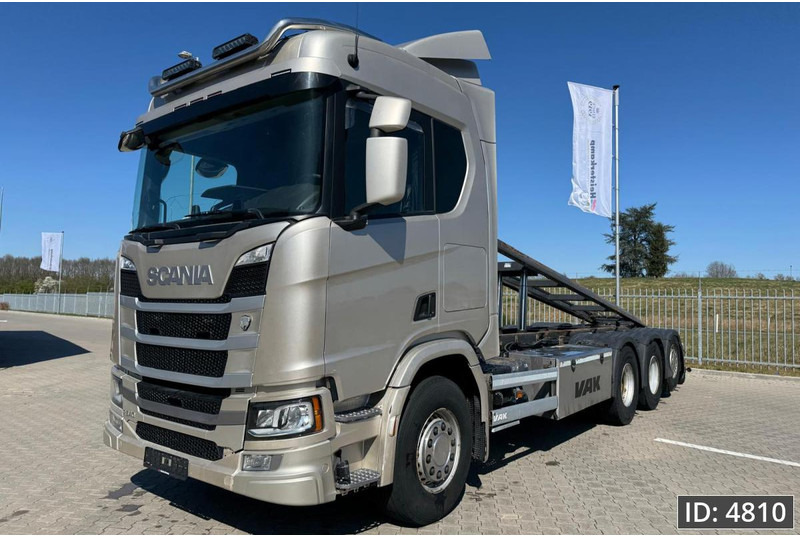 Scania R540 Topline, Euro 6, / 8x4 / BDF / Tipper / Steering axle, Intarder - Container-transport/ Vekselflak lastebil: bilde 1 Scania R540 Topline, Euro 6, / 8x4 / BDF / Tipper / Steering axle, Intarder - Container-transport/ Vekselflak lastebil: bilde 1