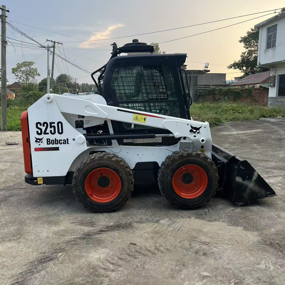 BOBCAT Skid Steer Loader S250 New Condition Hours True - Kompaktlaster: bilde 2 BOBCAT Skid Steer Loader S250 New Condition Hours True - Kompaktlaster: bilde 2