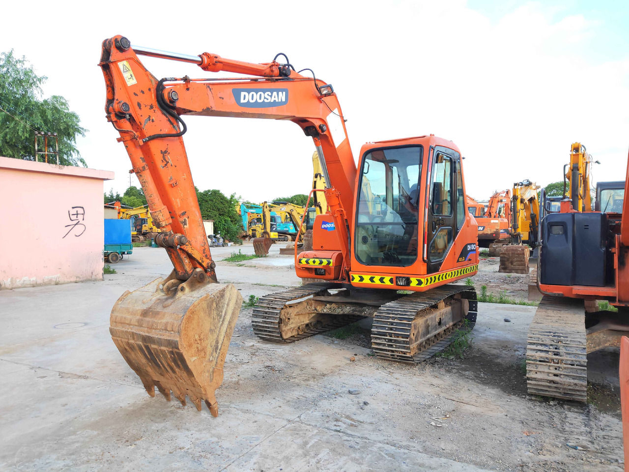 DOOSAN DH80 Mini Excavator Click for Discount - Bygg og anlegg: bilde 1 DOOSAN DH80 Mini Excavator Click for Discount - Bygg og anlegg: bilde 1