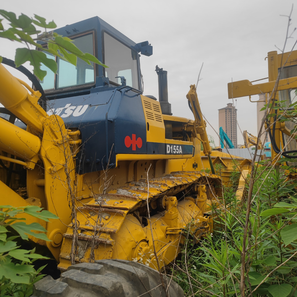 KOMATSU BULLDOZER D155A - Bygg og anlegg: bilde 1 KOMATSU BULLDOZER D155A - Bygg og anlegg: bilde 1