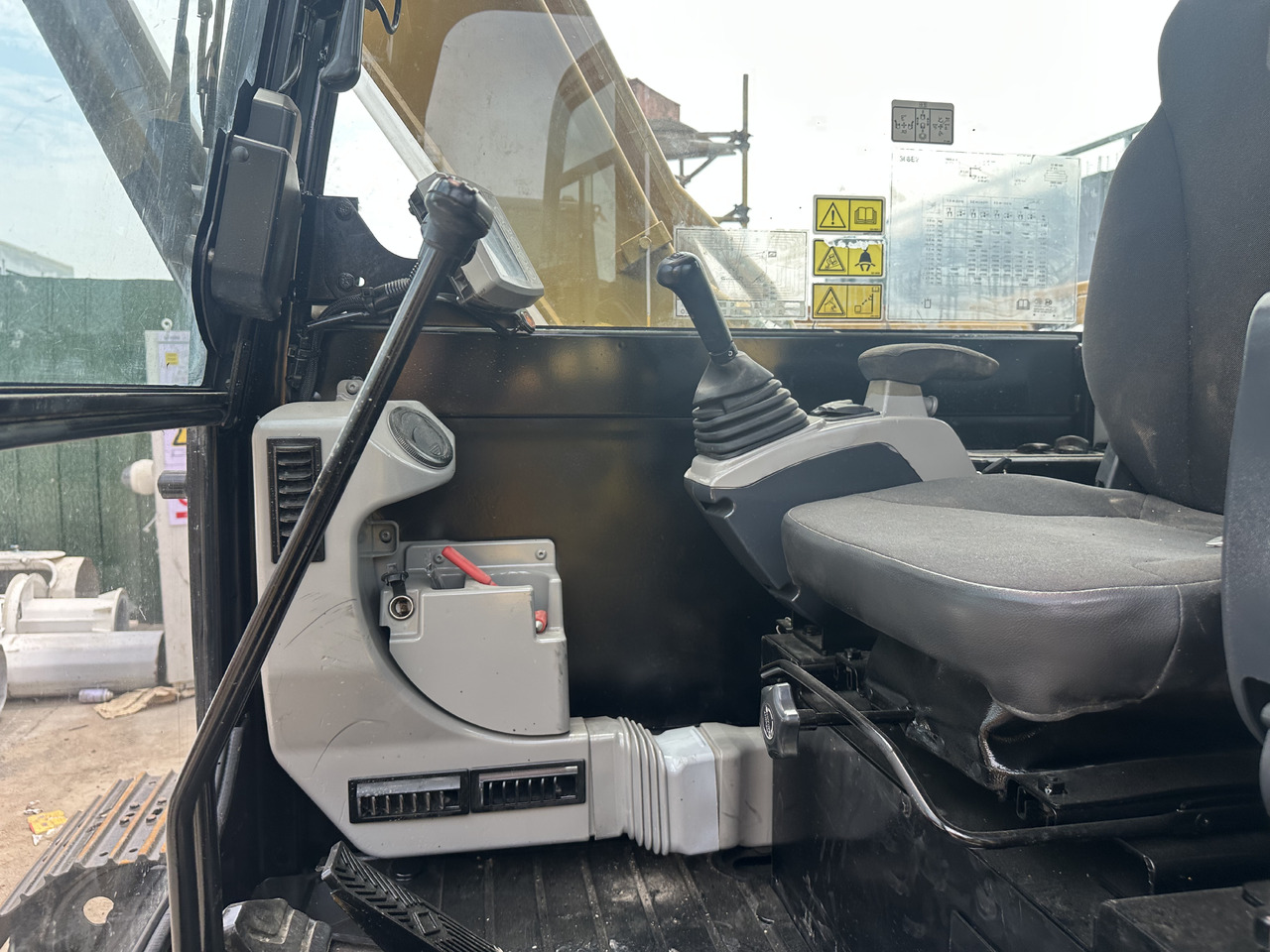 Minigraver CAT 308E Mini Excavator Click for Discount: bilde 7