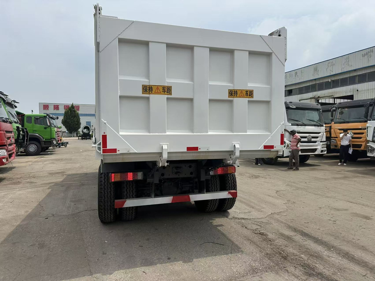 HOWO Howo Dump truck 6✖4 White - Tippbil: bilde 5 HOWO Howo Dump truck 6✖4 White - Tippbil: bilde 5