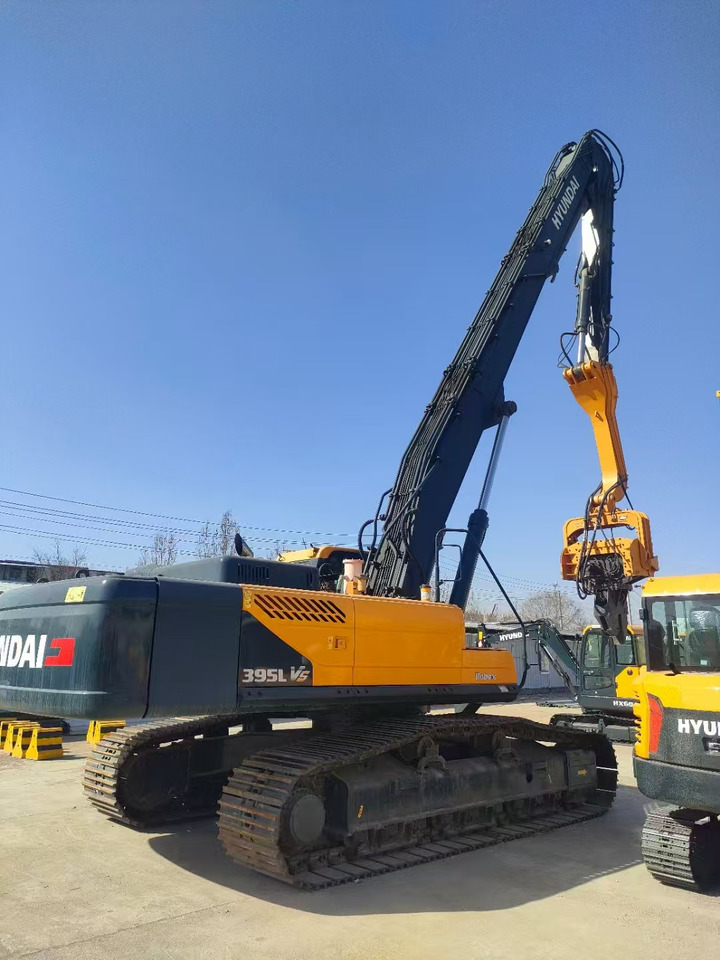 HYUNDAI Excavator Pile Driver 395 - Beltegraver: bilde 1 HYUNDAI Excavator Pile Driver 395 - Beltegraver: bilde 1