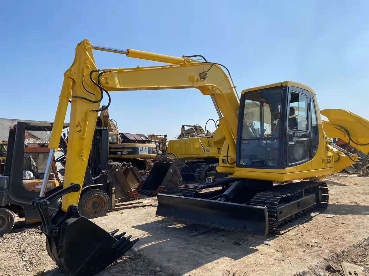 KOMATSU PC60-7 - Beltegraver: bilde 2 KOMATSU PC60-7 - Beltegraver: bilde 2