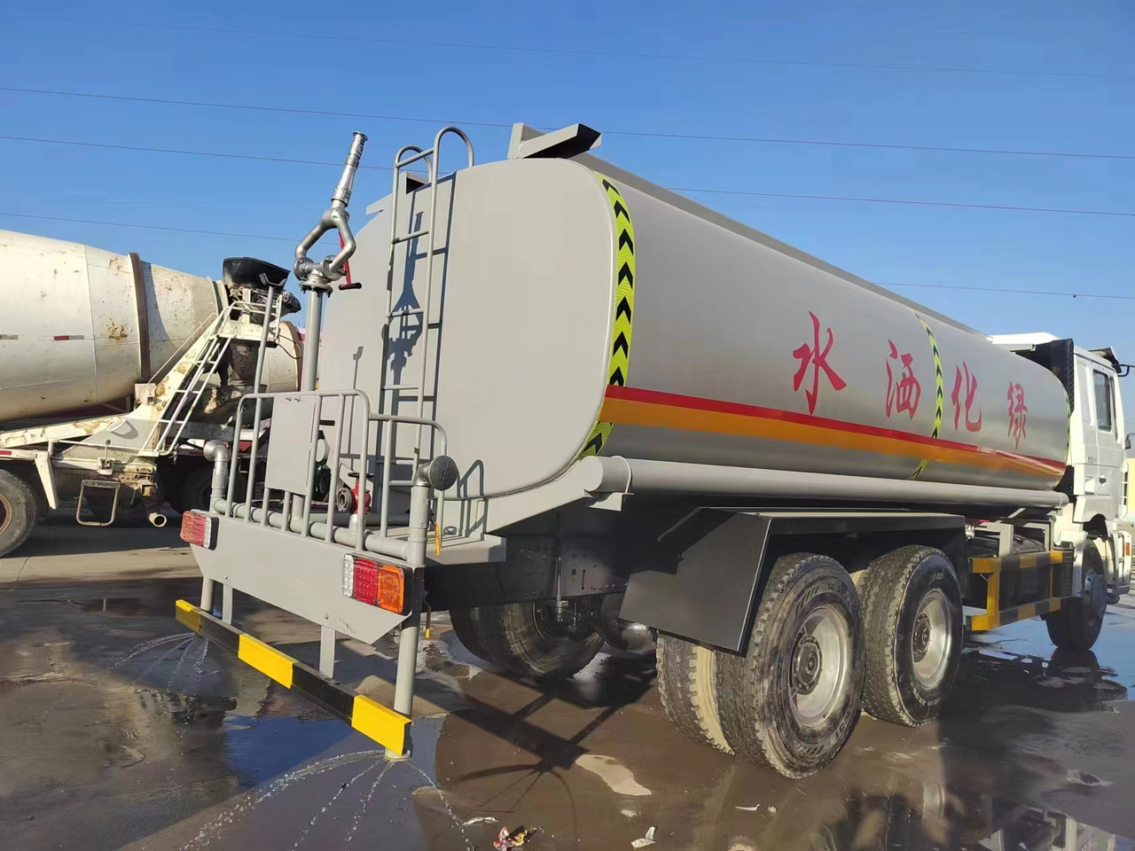 SHACMAN F3000 Water Tanker Click Here For DISCOUNT - Tankbil: bilde 4 SHACMAN F3000 Water Tanker Click Here For DISCOUNT - Tankbil: bilde 4