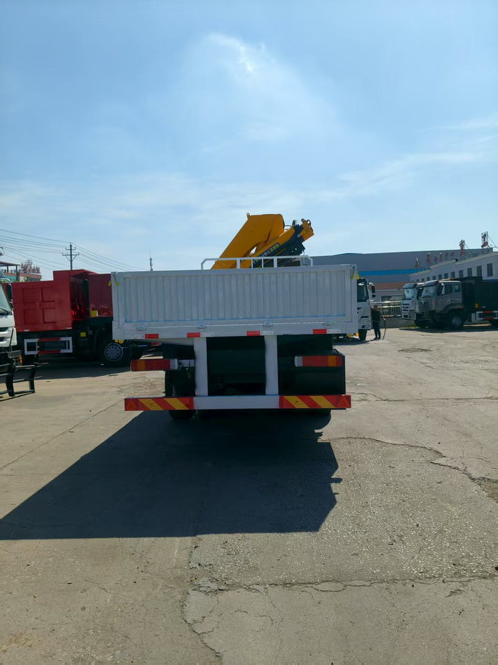 SHACMAN Truck Counted Crane 6x4 Click for Discount - Tippbil: bilde 5 SHACMAN Truck Counted Crane 6x4 Click for Discount - Tippbil: bilde 5