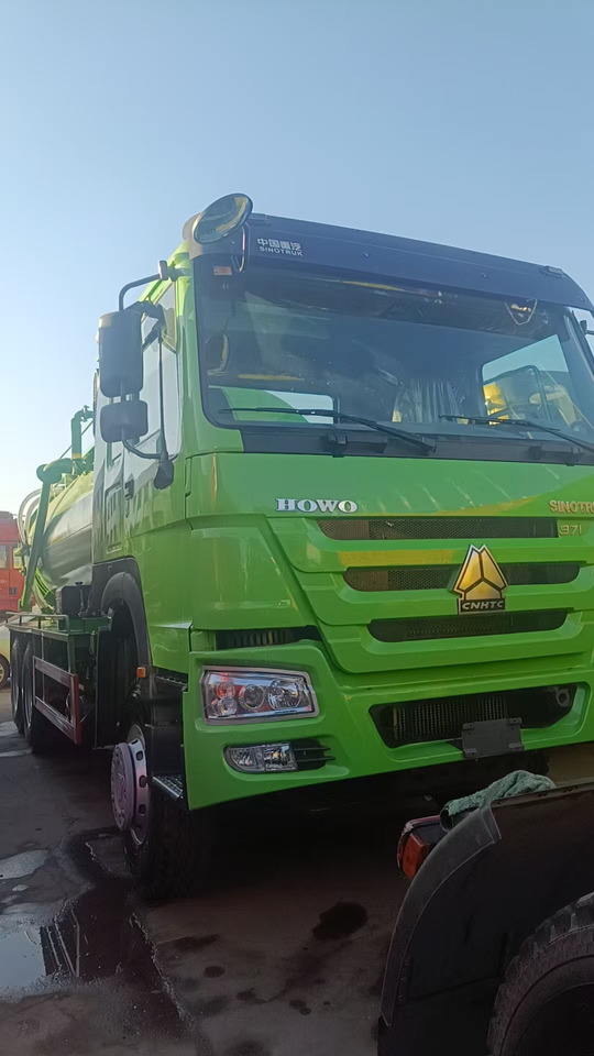 SINOTRUK HOWO Sewage Suction Truck 6*4 Click Here for Discount - Vakuum lastebil: bilde 2 SINOTRUK HOWO Sewage Suction Truck 6*4 Click Here for Discount - Vakuum lastebil: bilde 2