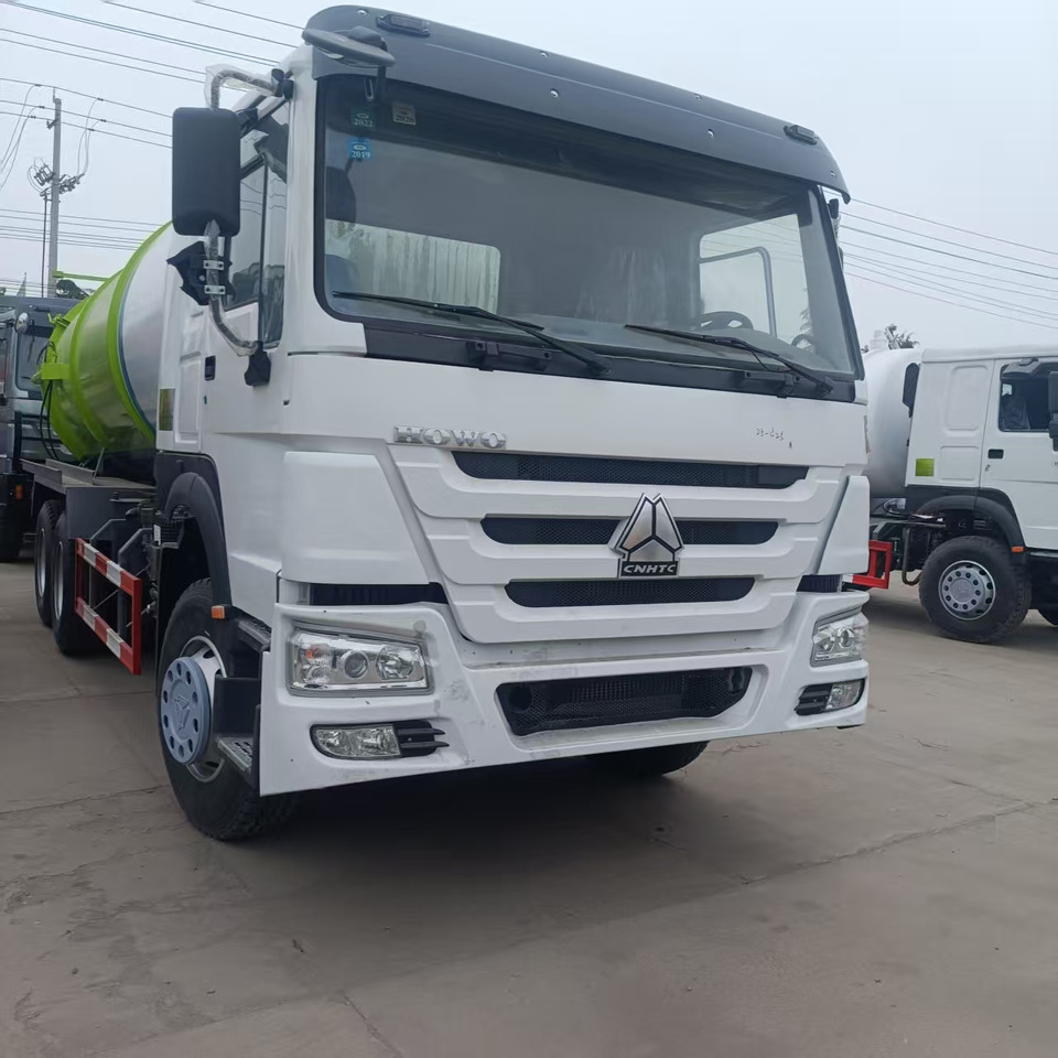 Sinotruk Howo Howo 6x4 Large Vacuum Suction Truck - Vakuum lastebil: bilde 3 Sinotruk Howo Howo 6x4 Large Vacuum Suction Truck - Vakuum lastebil: bilde 3