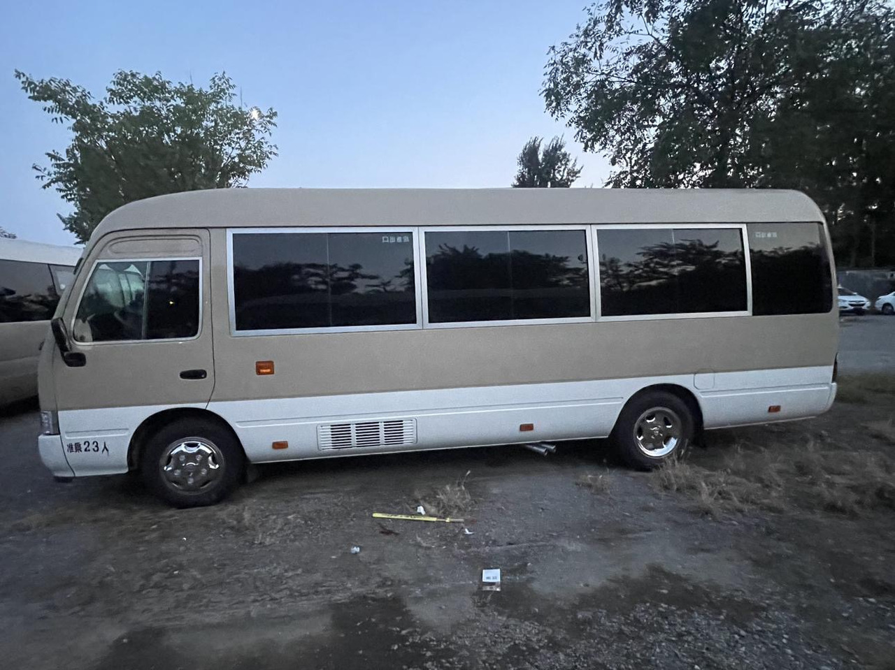 TOYOTA Coaster - Bybuss: bilde 1 TOYOTA Coaster - Bybuss: bilde 1