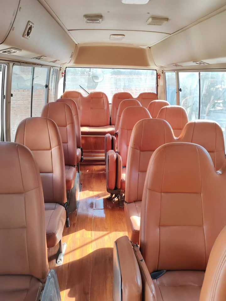 TOYOTA Whit Mini Bus Click for Discount - Turistbuss: bilde 5 TOYOTA Whit Mini Bus Click for Discount - Turistbuss: bilde 5
