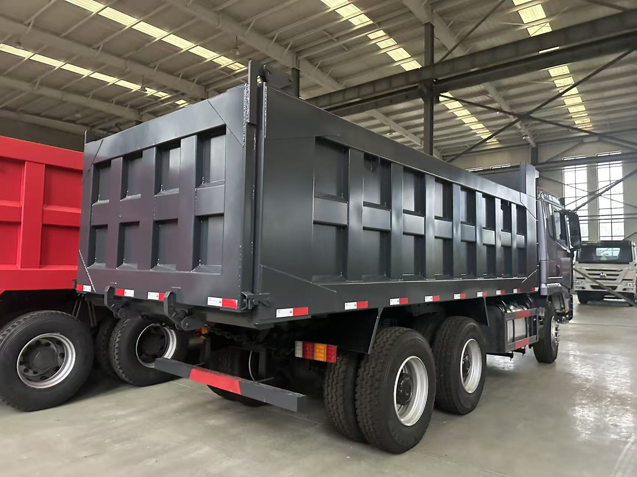 Ny Trekkvogn SHACMAN X3000 Dump Truck 6✖4: bilde 11